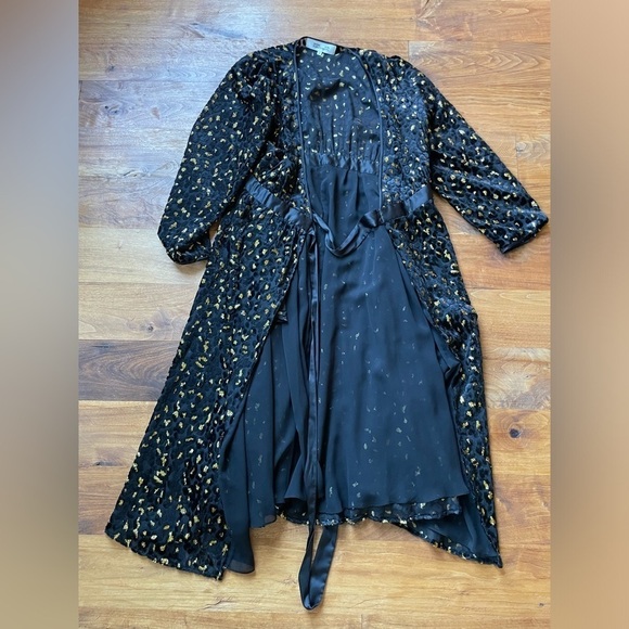 Diane Von Furstenberg Animal Print Semi Sheer Wrap Midi Dress - Picture 8 of 16